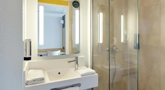 Четырёхместный номер B&B HOTEL Paris Nord Gonesse Parc des Expos
