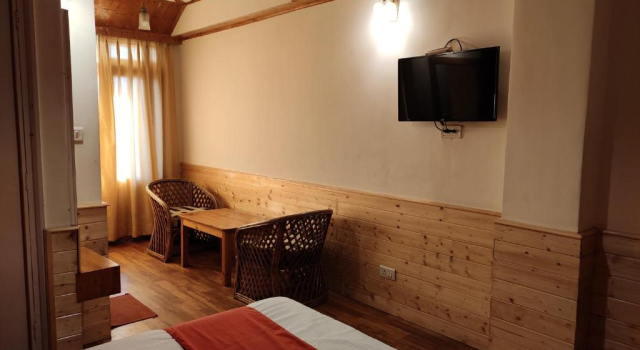 Номер Deluxe Hotel Pineview Shimla