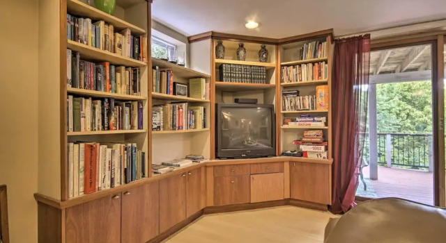 Harpers Ferry Apartment w/ Private Pool & Hot Tub!, Reserva ahora Apartamento Harpers Ferry Virginia occidental