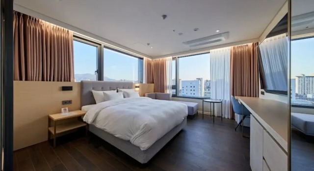 Номер Standard Gwangju H1 Hotel