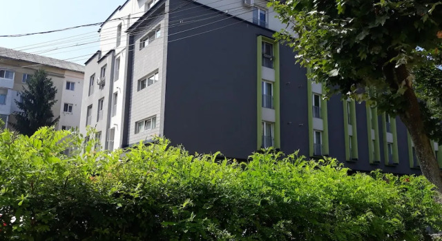 Apartment Family Rivulus