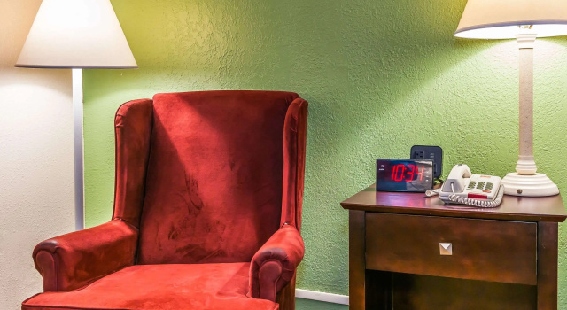 Двухместный номер Standard Econo Lodge Vincennes