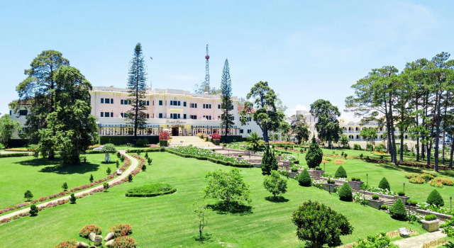 Номер Standard Dalat Palace Heritage Hotel