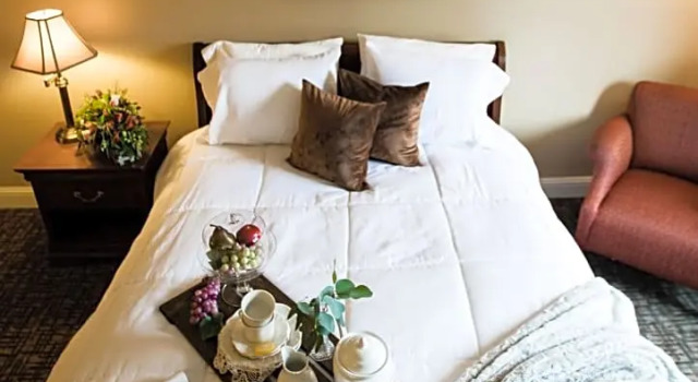 Двухместный номер Standard с видом на воду Ramada by Wyndham Juneau