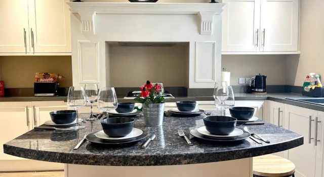 Коттедж Montrose Heights - 4Bed - 4Bath - Central Burnley