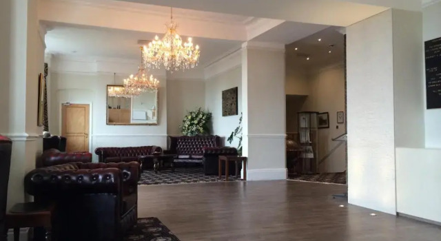 Kensington Hotel, Забронировать Отель Отели и гостиницы Лландидно, рядом с Буддийский центр Kalpa Bhadra Kadampa, Отель