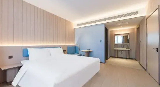 Люкс Deluxe HanTing Hotel (Tangshan Financial Center)