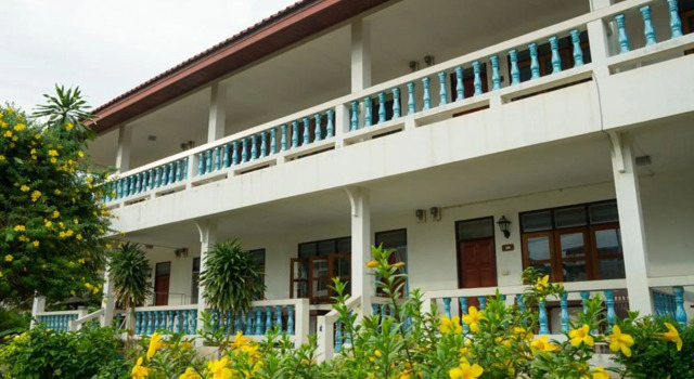 Weekender Bungalow