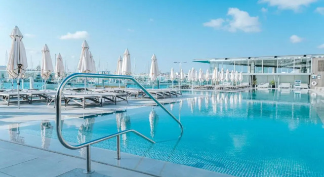 Двухместный клубный номер Standard Bayview Hotel by ST Hotels
