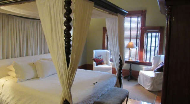 Семейный люкс Carter House Inns