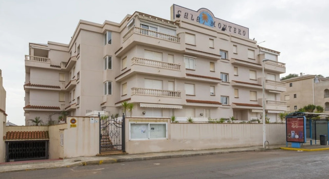 Simplistic Apartment in Alcocéber With Swimming Pool, Забронировать Апартаменты/квартира Апартаменты Алькала-де-Чиверт, Апартаменты/квартира