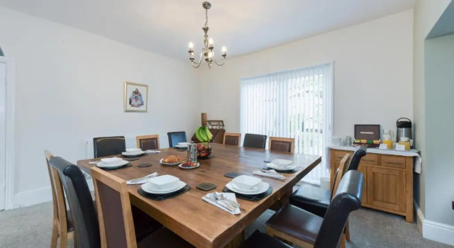 Borrowfield Lodge, Book Hotel Derby Derbyshire