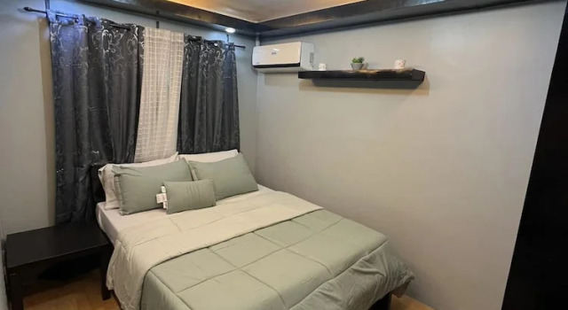Семейный номер Standard с 2 комнатами с видом на бассейн One Oasis Condo 2 BR Near SM City Davao
