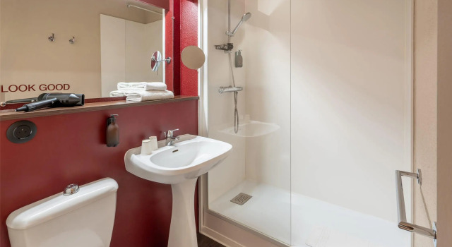 Двухместный номер Standard Best Western Hôtel du Phare