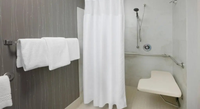 Двухместный люкс c 1 комнатой Courtyard Dallas Addison Quorum Drive