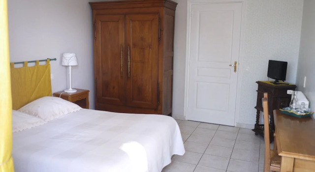 La Minoterie, Đặt Khách sạn Tessy-sur-Vire 