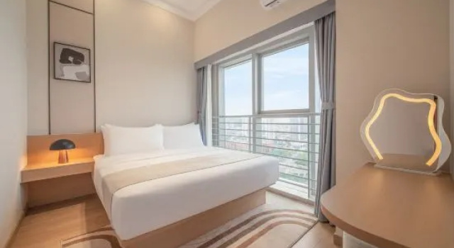 Люкс H Suites Serviced Apartments