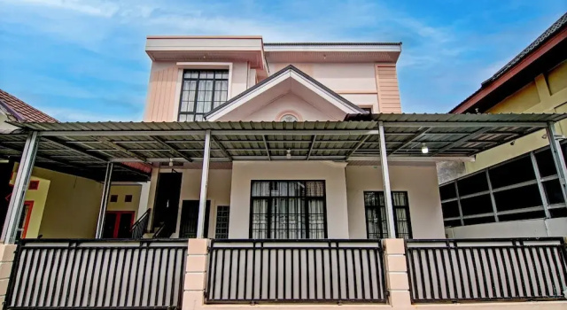 OYO 94758 Kamila House, Rezervovat Hotel Pekanbaru Sumatra