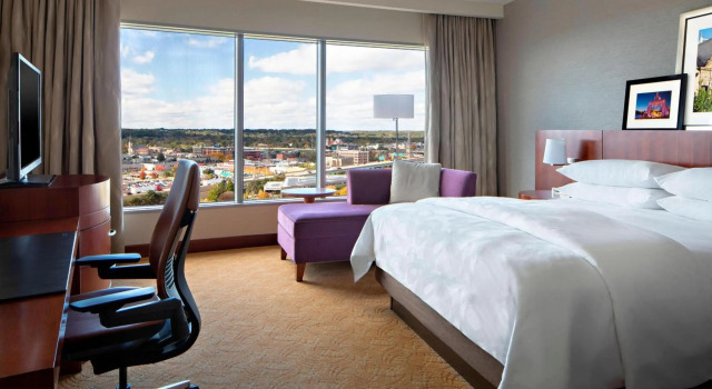 JW Marriott Grand Rapids, Забронировать Отель Отели Гранд-Рапидс с завтраком, рядом с Театр Dog Story, Завтраки