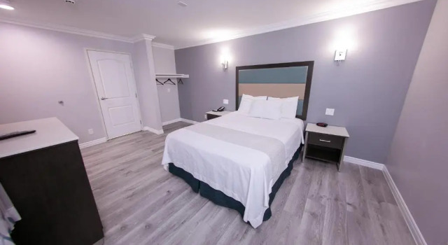 Двухместный номер Standard Travelodge Inn & Suites by Wyndham West Covina