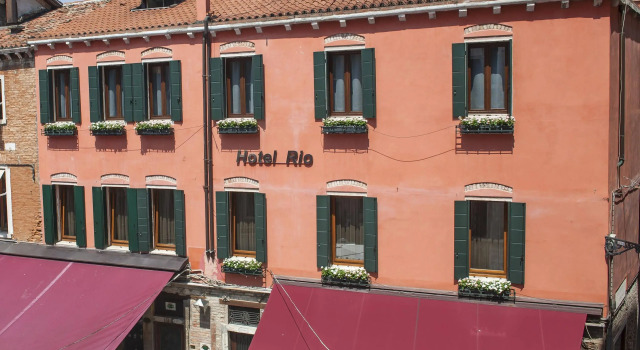 Rio Hotel