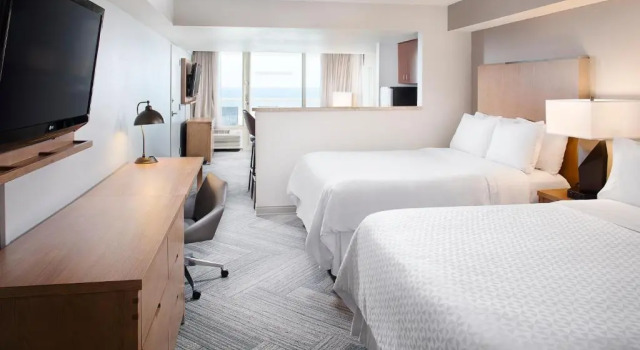 Четырёхместный номер Standard с балконом и рядом с пляжем Four Points by Sheraton Destin - Fort Walton Beach