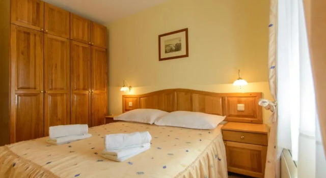 Апартаменты с 2 комнатами Maca Apartments & Suites with Heated pool near beach 50m