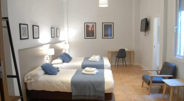 Трёхместный номер Standard La Perla Granada Suites