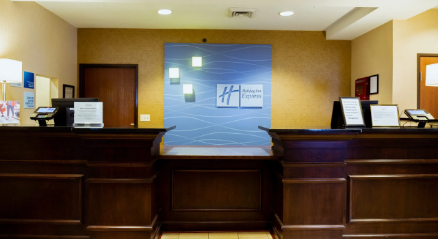 Holiday Inn Express & Suites Sidney, Book Hotel Sidney Montana