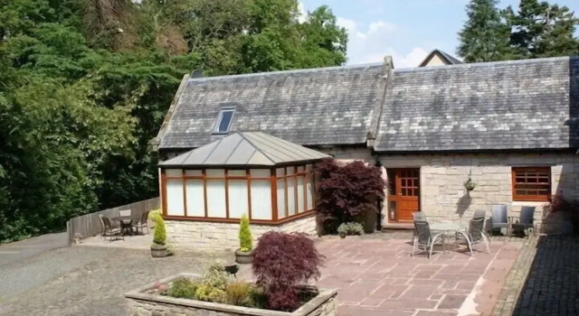 Auchenheglish Lodges - The Smiddy, Забронировать Отель Отели Центральной Шотландии с парковкой, Парковка