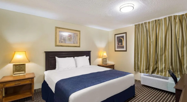 OYO Townhouse Houston Airport North, Забронировать Отель Хьюстон Texas Gulf Coast, рядом с Торговый центр Greenspoint