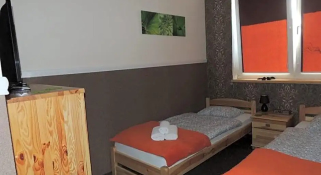 BoomerangHouse, Buchen Sie Hotel Psie Pole 