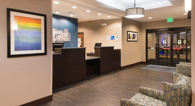 Holiday Inn Express & Suites Bakersfield Airport, an IHG Hotel, Reserva ahora Hotel Bakersfield California