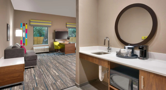 Четырёхместный люкс Hampton Inn & Suites Rockport-Fulton