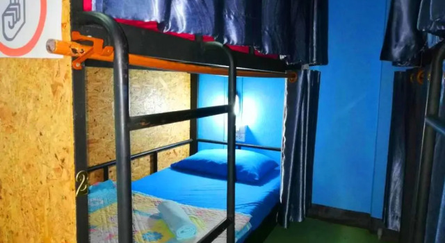 Кровать в общем номере с видом на сад Chiangmai Panda Hostel(2)