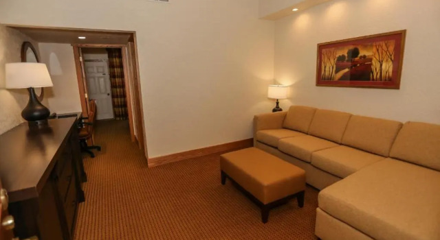 Junior-Suite Slopeside Hotel by Seven Springs Resort