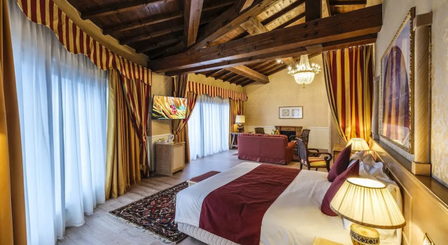 Люкс с балконом Hotel Orologio