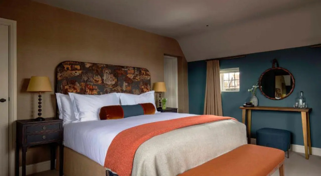 Номер Deluxe The Falcon Hotel