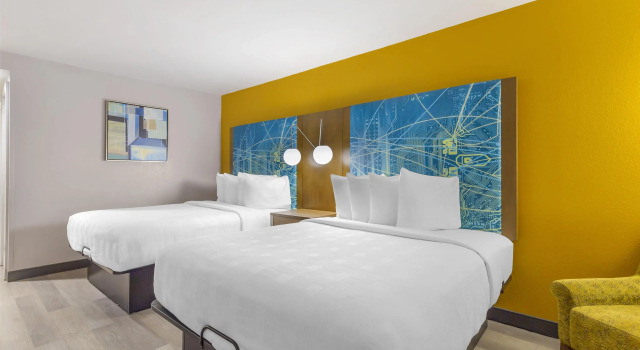 Четырёхместный люкс Best Western Plus Raleigh Crabtree Valley Hotel