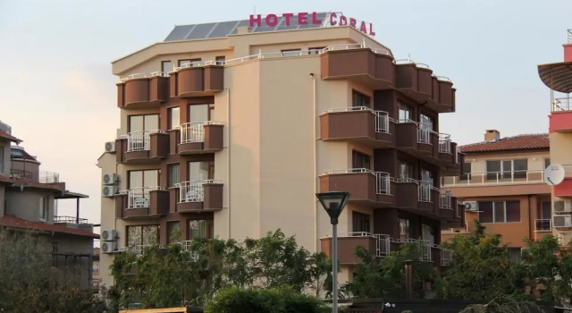 Coral Family Hotel