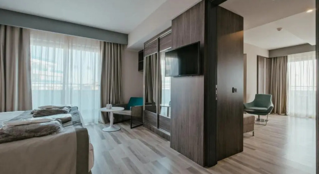 Номер люкс Отель Sunprime C-Lounge- Adults Only