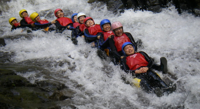 Minakami Campground Riverstone, Prenota Campeggio Campeggi e glamping a Gunma, Campeggio