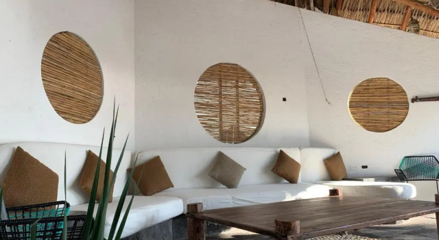 Коттедж с 2 комнатами с балконом Villa Bamboo