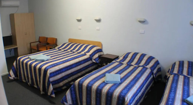 Семейный номер Standard Lake Forbes Motel