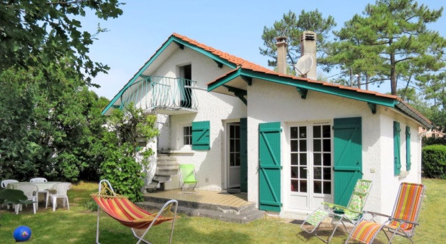 LA BRUYèRE (MVT220), Réserver Hôtel Hôtels à Aquitaine avec parking, Parking