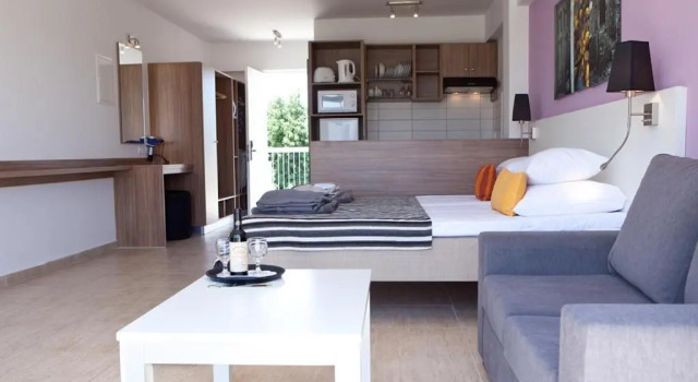 Студия Sunprime Ayia Napa Suites