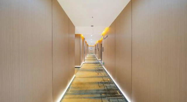ShellHotel, Varaa Hotelli Zhoupu Shanghai