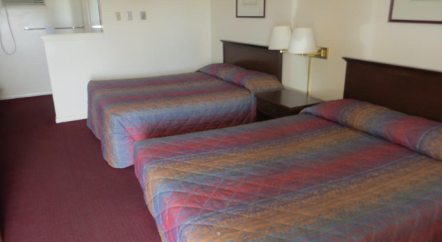 Travelers Lodge, Prenota Hotel Salina Kansas