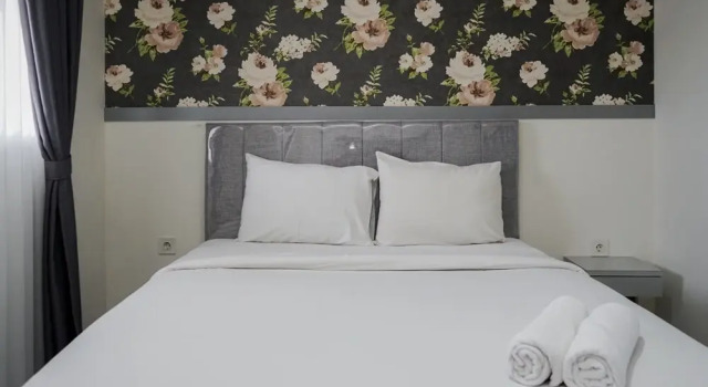 Comfortable and Simply Studio at Bintaro Icon Apartment, Book Apartment Hotels in South Tangerang with a Pool, Swimming Pool
