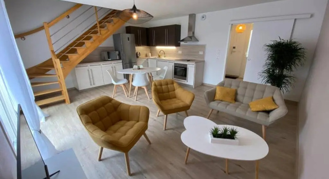 Апартаменты appartement maison en duplex 80m² jardin terrasse